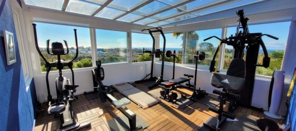 4 bedrooms Villa in Estepona, Spain No. 45491 22