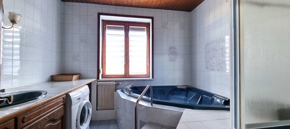 2 Schlafzimmer Doppelhaus in Saint-Louis, France, Nr. 63305 12