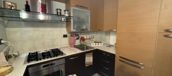 3 bedrooms Duplex in Parma, Italy No. 379077 7