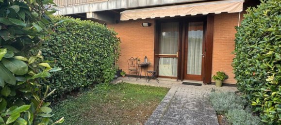 3 bedrooms Duplex in Parma, Italy No. 379077 16