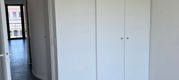 2 bedrooms Apartment in Champigny-sur-Marne, France No. 333510 2