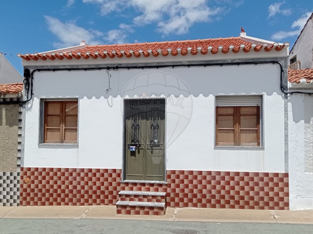 Casa de 3 dormitorios en Moura, Portugal No. 43665