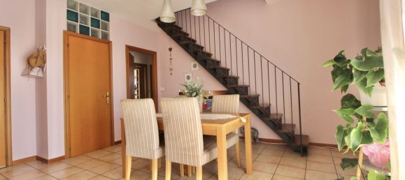 6 rooms Apartment in Siena, Italy No. 151923 2