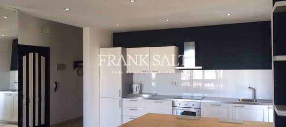 2 bedrooms Apartment in Sliema, Malta No. 8286 2