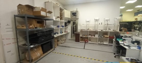 Коммерческая недвижимость 130м² в Палермо, Италия № 160532 12