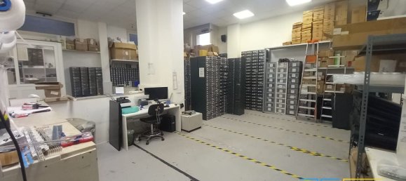 Коммерческая недвижимость 130м² в Палермо, Италия № 160532 10