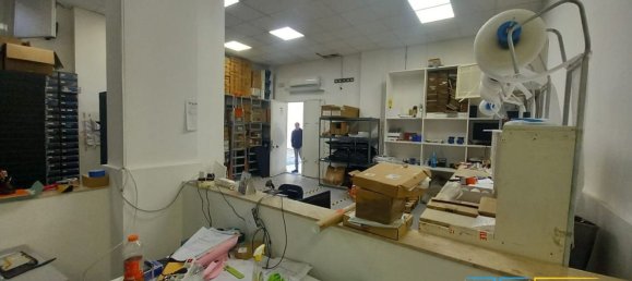 Коммерческая недвижимость 130м² в Палермо, Италия № 160532 9