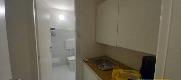 Коммерческая недвижимость 130м² в Палермо, Италия № 160532 8