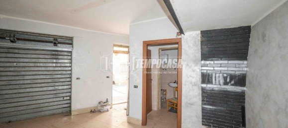 5-Zimmer Wohnung in Messina, Italy, Nr. 155418 12