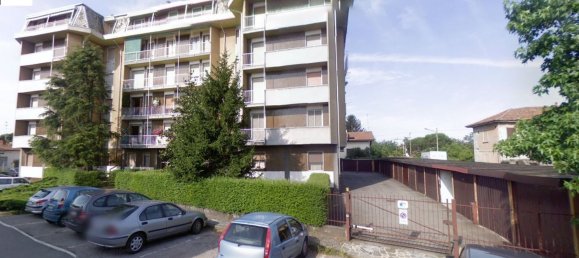 3 rooms Apartment in Castano Primo, Italy No. 1683 17