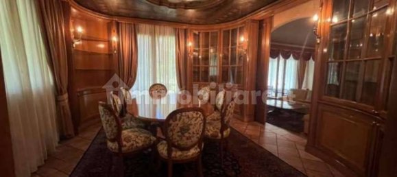 5 bedrooms Villa in Lomazzo, Italy No. 272151 5