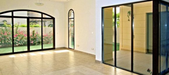 4 bedrooms Villa in Mudon, UAE No. 109633 3