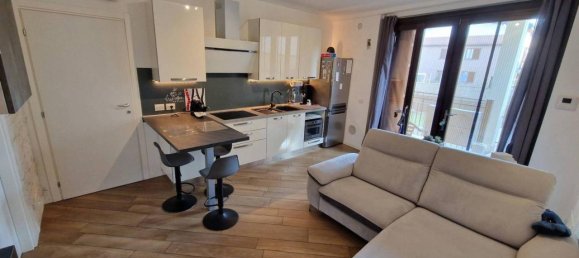 Apartamento de 3 divisões em Cesano Maderno, Italy N.º 42036 34