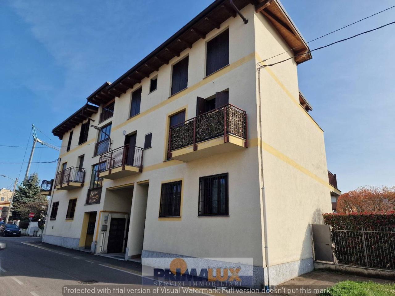 Apartamento de 3 divisões em Cesano Maderno, Italy N.º 42036