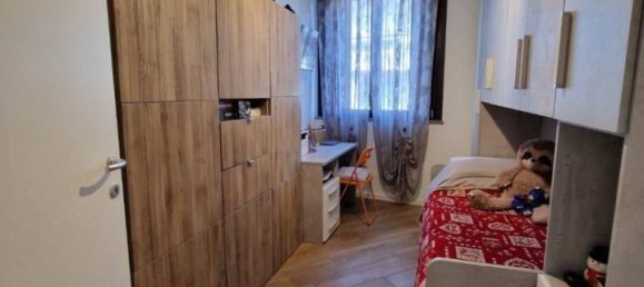 Apartamento de 3 divisões em Cesano Maderno, Italy N.º 42036 45