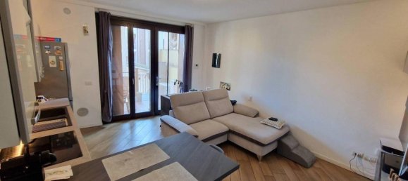 Apartamento de 3 divisões em Cesano Maderno, Italy N.º 42036 36
