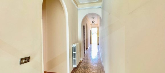 Casa de 3 dormitorios en Triggiano, Italy No. 24133 8