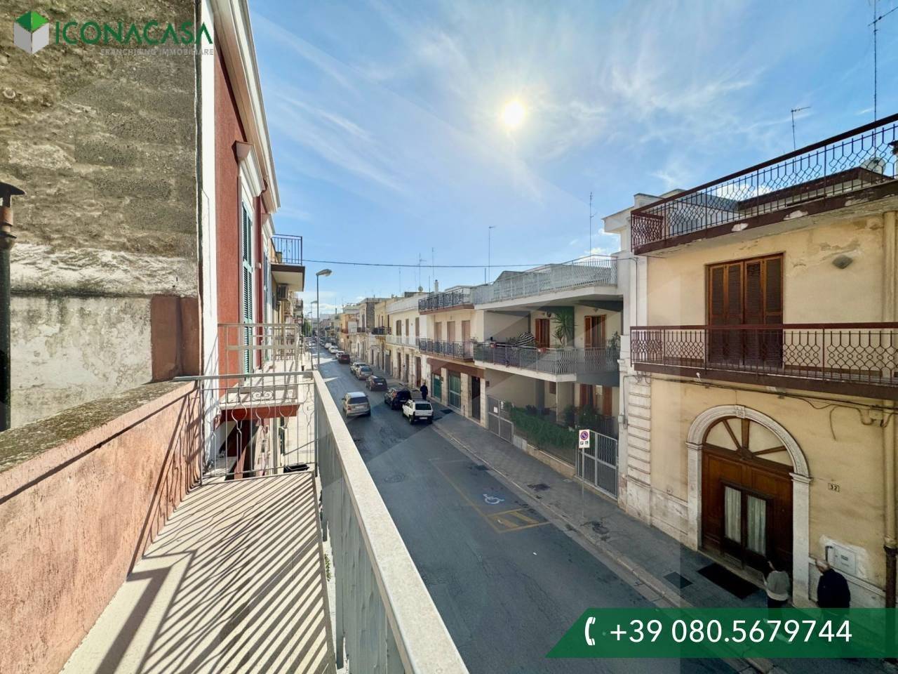 Casa de 3 dormitorios en Triggiano, Italy No. 24133