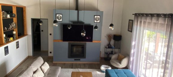 3 bedrooms House in Dordogne, France No. 361311 5