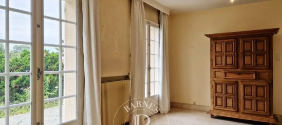 2 Schlafzimmer Haus in Montmorency, France, Nr. 326705 8