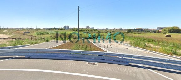 Земельный участок в Повуа ди Варзин, Португалия № 138875 3