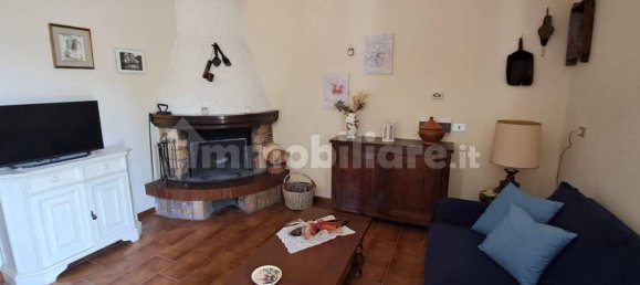 2 bedrooms House in Marliana, Italy No. 223362 2