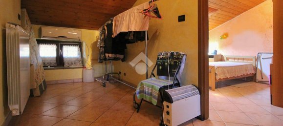 7 rooms House in Settimo Torinese, Italy No. 173304 19