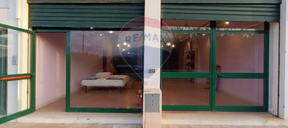 Gewerbliche Immobilie in Pachino, Italy 155m², Nr. 57490 4