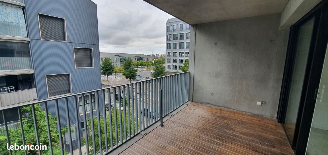 2 bedrooms Apartment in Bordeaux, France No. 335457