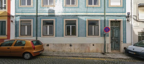 721m² Building in Lisbon, Portugal No. 97146 11