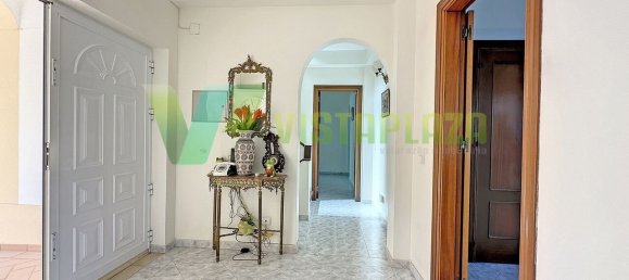 4 bedrooms House in Portimao, Portugal No. 28191 7