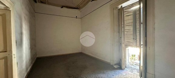 4 bedrooms House in Caivano, Italy No. 377259 10