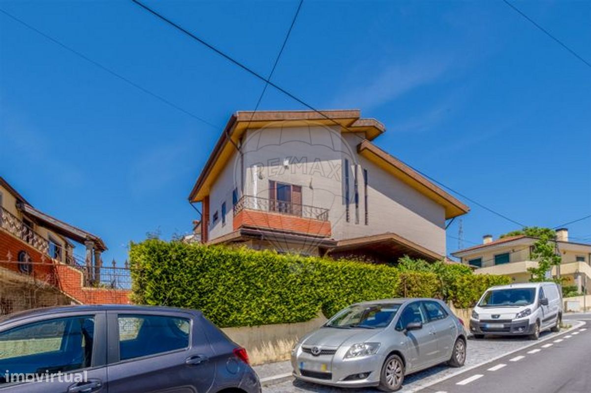 4 bedrooms House in Fanzeres, Portugal No. 184710