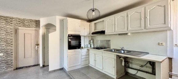 Dúplex de 3 dormitorios en Villeveyrac, France No. 297523 3