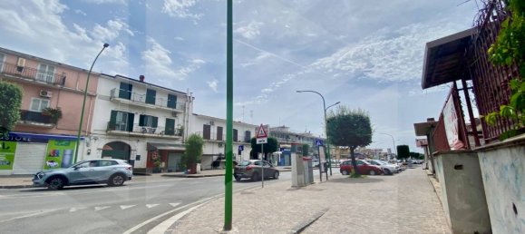 Imóvel comercial de 3 divisões em Mariglianella, Italy N.º 18425 22