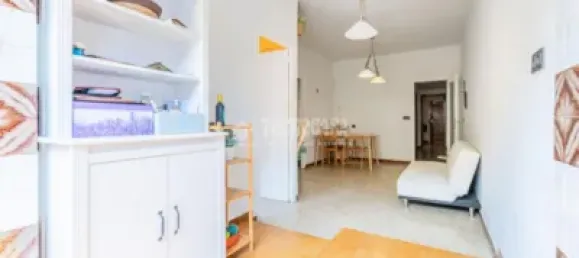 3 bedrooms Apartment in Sant Boi de Llobregat, Spain No. 182564 2