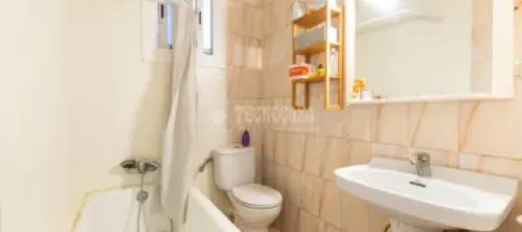 3 bedrooms Apartment in Sant Boi de Llobregat, Spain No. 182564 18