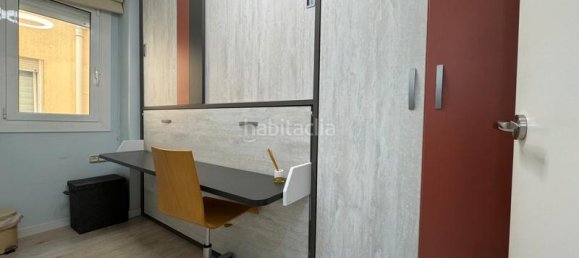 Apartamento de 4 dormitorios en Sant Martí, Spain No. 187603 12