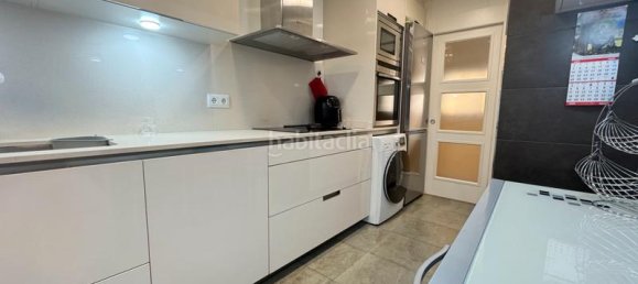 Apartamento de 4 dormitorios en Sant Martí, Spain No. 187603 40