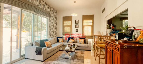 5 bedrooms Villa in Mudon, UAE No. 42548 17