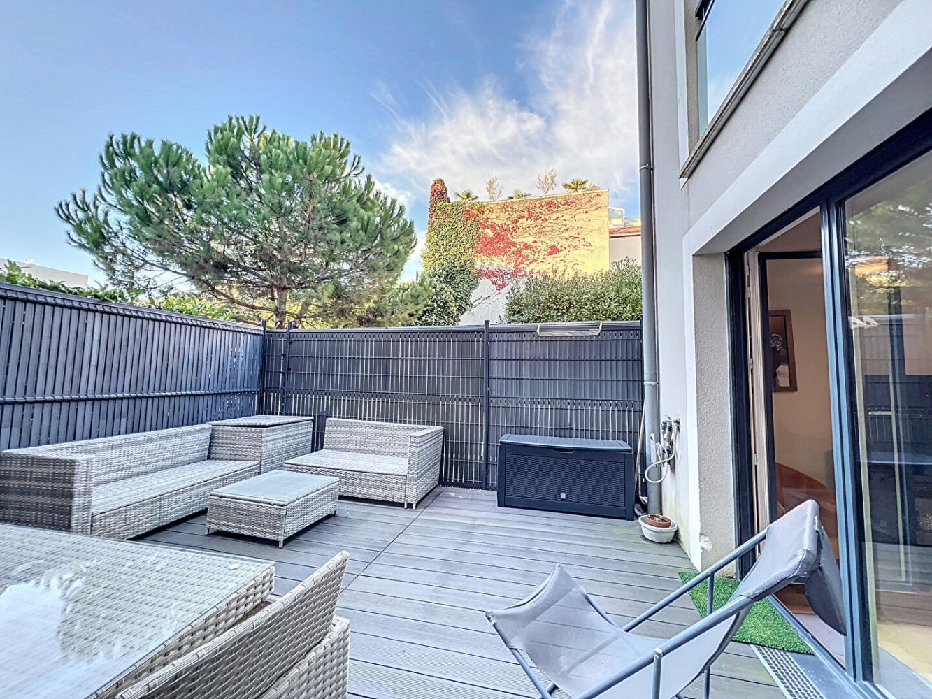 3-salle Appartement à Suresnes, France No. 141467