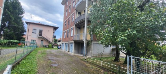 2 bedrooms Apartment in Cassano Magnago, Italy No. 269196 4
