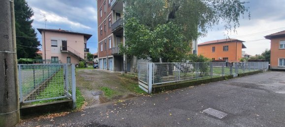 2 bedrooms Apartment in Cassano Magnago, Italy No. 269196 5