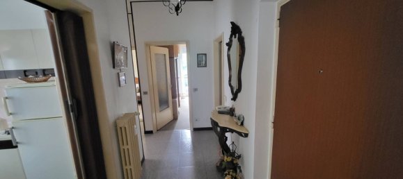 2 bedrooms Apartment in Cassano Magnago, Italy No. 269196 7