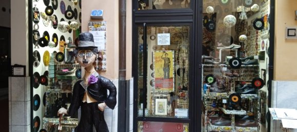 27m² Commercial property in Bologna, Italy No. 13983 2