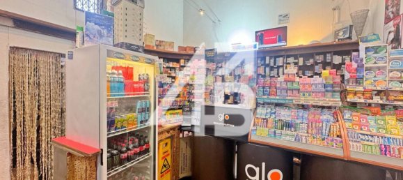 1-salle Propriété commerciale à Trieste, Italy No. 80426 2