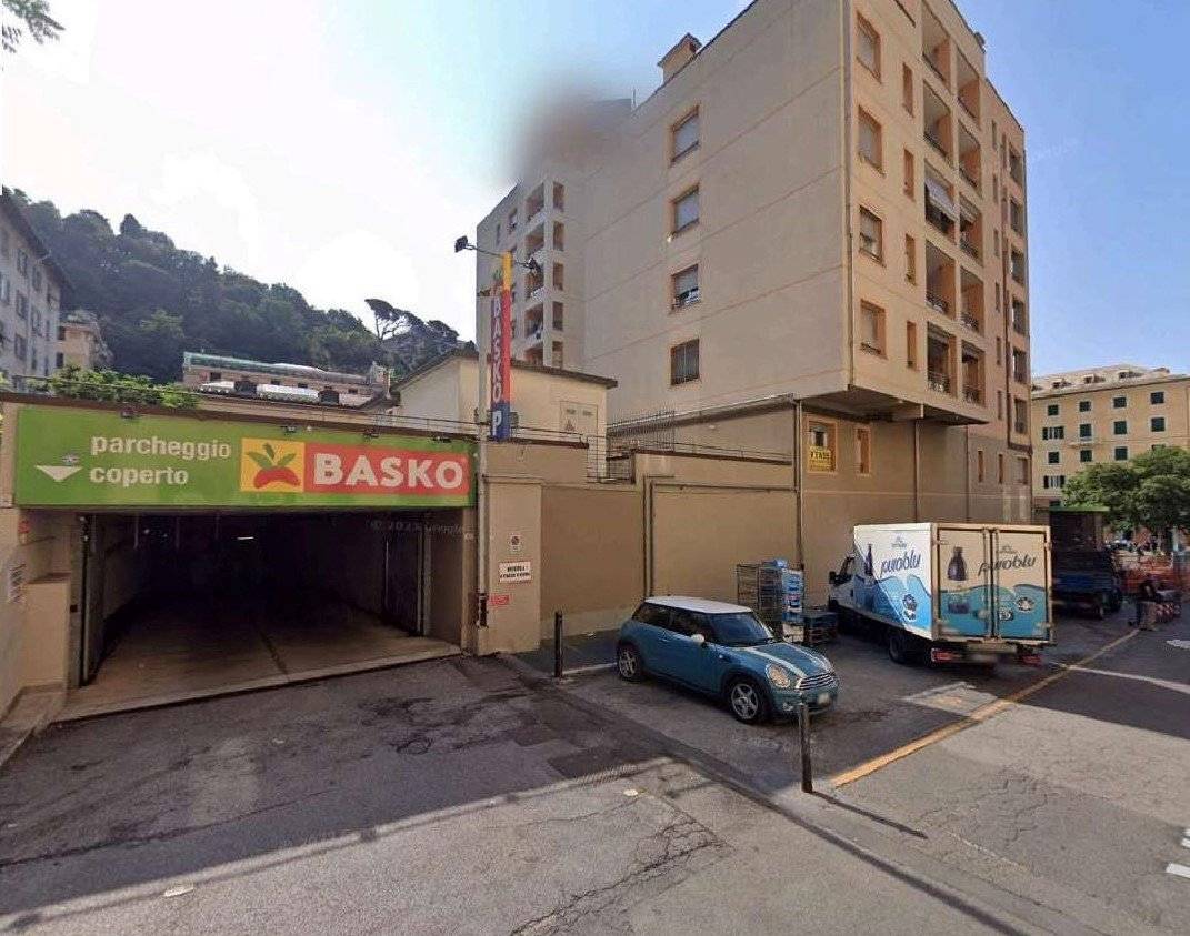Garage à Genoa, Italy 13m² No. 123619