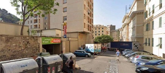 Garage à Genoa, Italy 13m² No. 123619 8