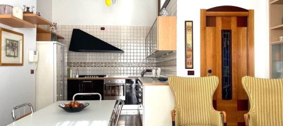 8 bedrooms House in Sarno, Italy No. 323308 10