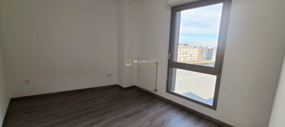2 bedrooms Apartment in Vitry-sur-Seine, France No. 178999 11